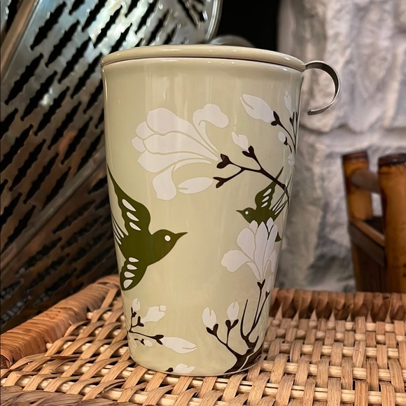 Tea Forte mug with infuser, lid, like new! - Picture 1 of 11